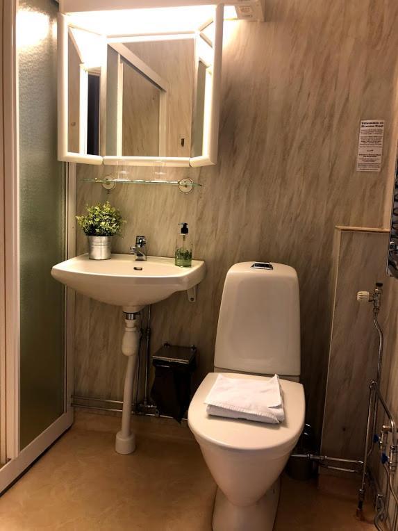 Hotel Vuollerim מראה חיצוני תמונה